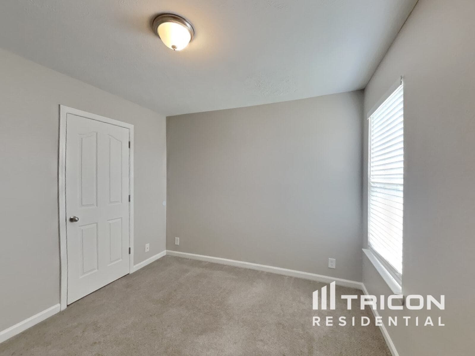 Building Photo - 820 Chickamauga Dr