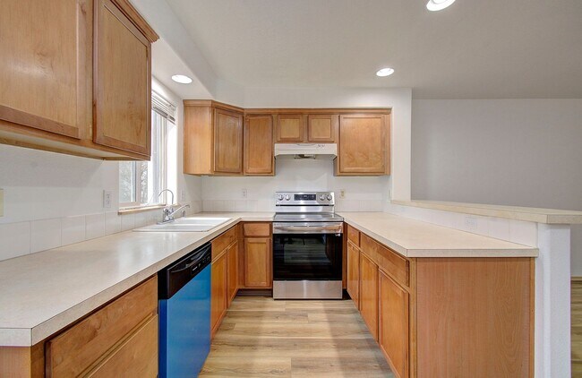 Building Photo - Beautiful 3 Bd 3 Ba Home in Bagley Downs Neighborhood