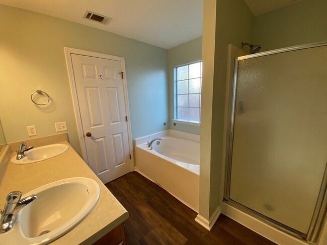 Building Photo - 3 bedroom 2 bath house in Berwick