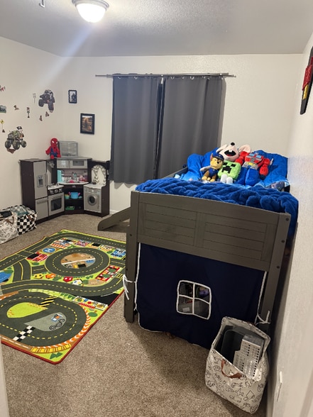 Building Photo - 804 Blue Sage Way