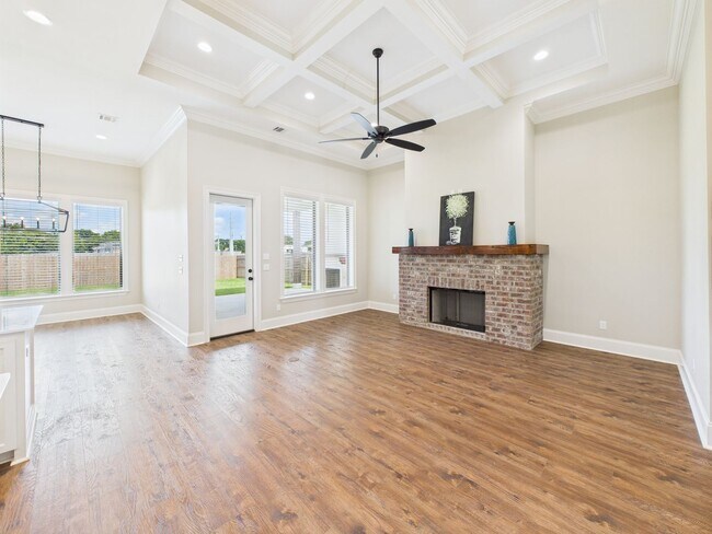 Building Photo - Stunning New Construction 4 Bed 3.5 Bath- ...