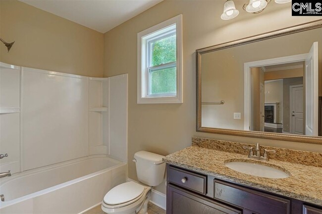 Building Photo - 105 High Bluff Ln