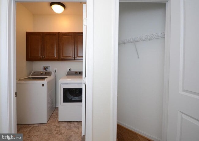 Building Photo - 3527 Piney Woods Pl