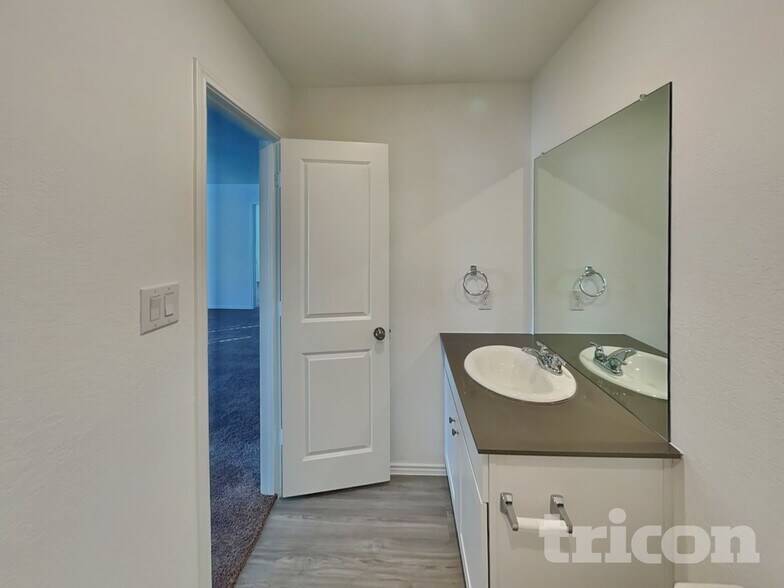 Building Photo - 5935 Forenoon Dr