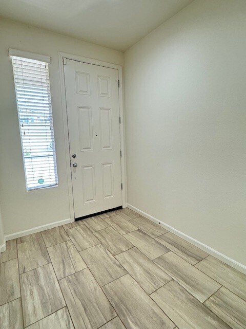 Building Photo - 2544 Tomales Bay Dr