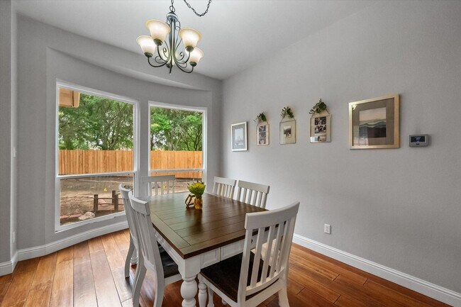 Building Photo - Gorgeous Cul-d-Sac home in Coveted Mansfie...