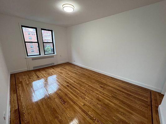 Building Photo - 2 bedroom in BRONX NY 10456