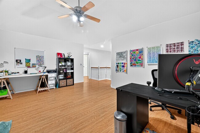 Building Photo - 19018 Ridge Hill Ct