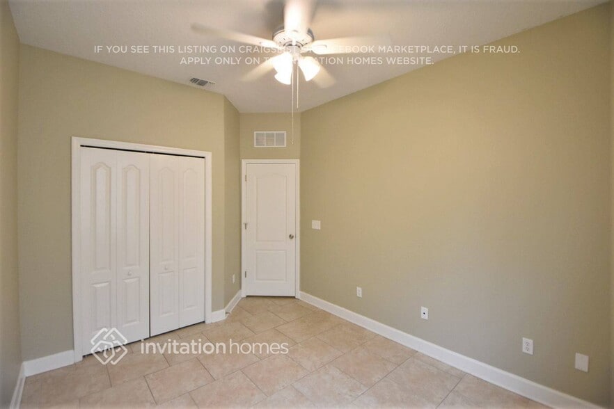 Building Photo - 12345 Ridgedale Dr