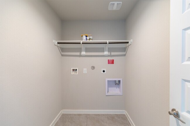 Building Photo - 3702 Sparkman Ln