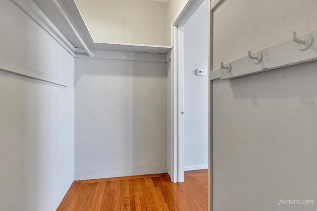Building Photo - 70 Terra Vista Ave