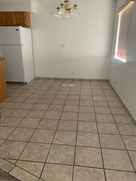 Dining area - 1835 N Bruce St