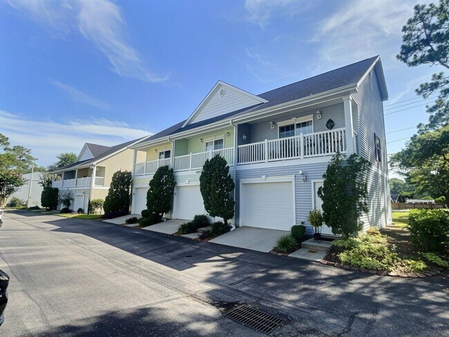 Building Photo - 6500 Colonial Dr