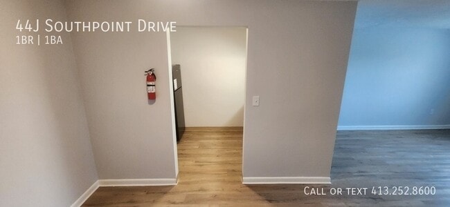 Building Photo - 44 Southpoint Dr