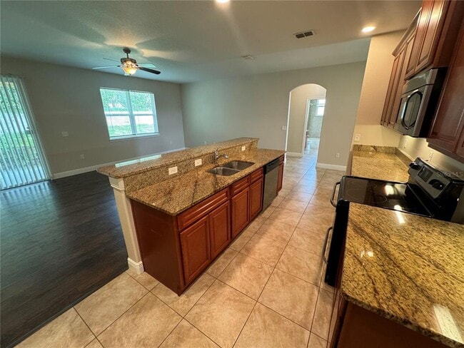 Building Photo - 33927 Emerald Pond Loop