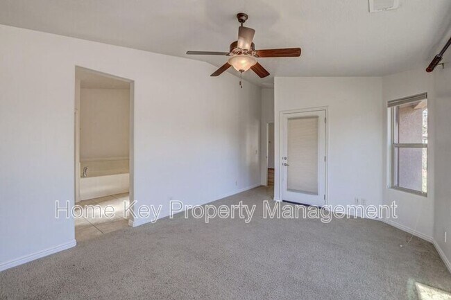 Building Photo - 259 S 300 W