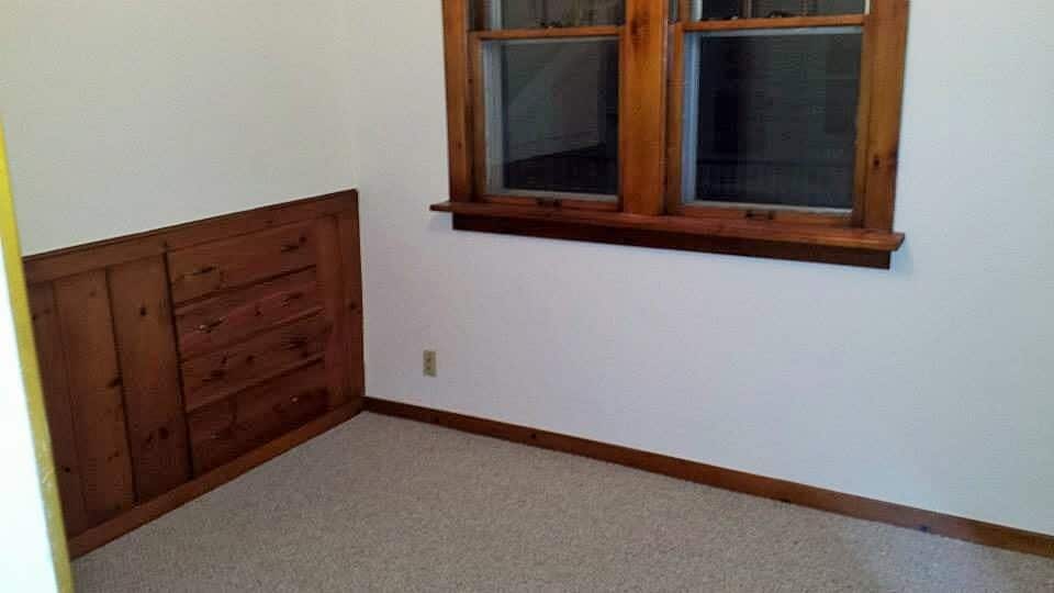 2nd (smaller) bedroom with built-in dresser - 2119 N 11th St
