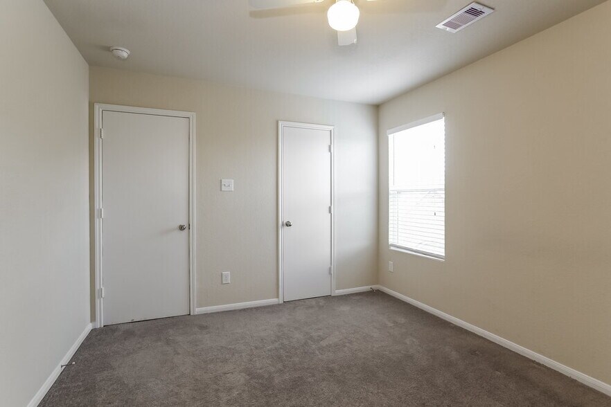Building Photo - 14807 Waverly Hill Ln