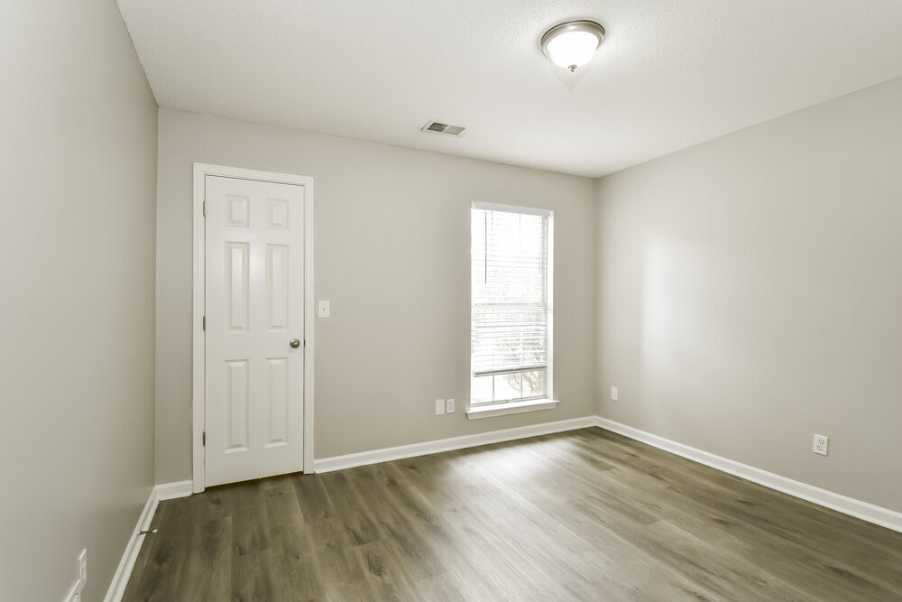 Building Photo - 13218 Sandbourne S