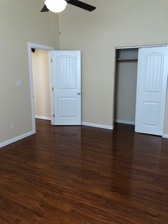 Building Photo - Sunny Three Bedroom in North Prescott Valley