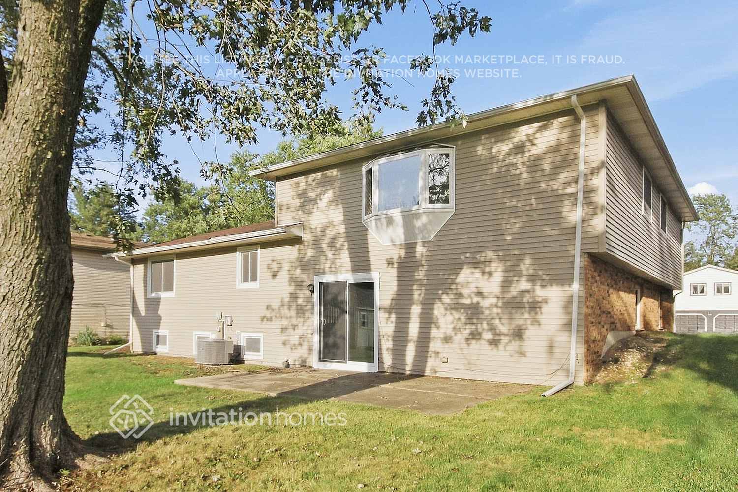 Building Photo - 22830 Lakeshore Dr