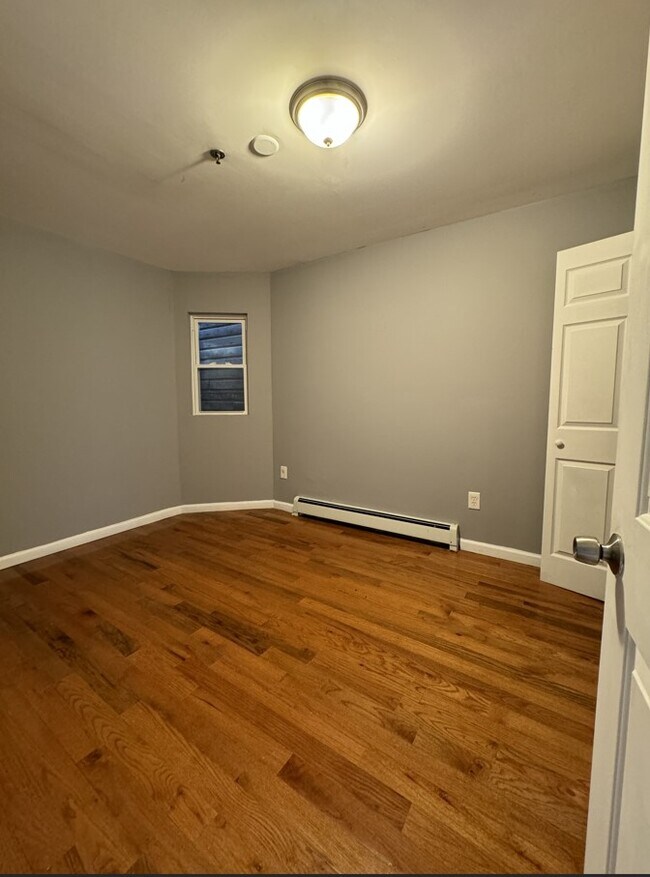 Unit 6 - 113 Ocean Ave