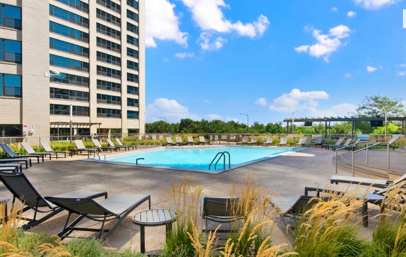 Building Photo - 1130 S Michigan Ave