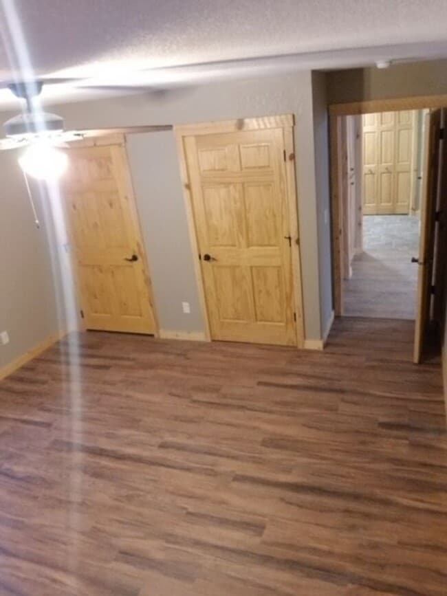 Building Photo - 3 Bedrooms, 2 Bathrooms Single Family Home in Merrifield, MN w/2 car garage