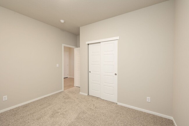 Building Photo - Modern One-Level Rancher South Spokane Valley Community - Elk Meadow Estate