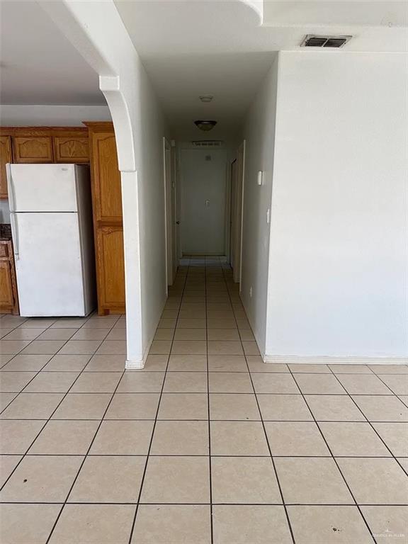 Building Photo - 10 West Dr