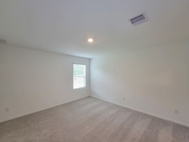 Building Photo - Be the first to live in this beautiful brand-new home featuring 4 spacious bedrooms, 2.5 bathroom...