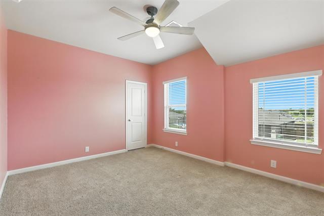 Building Photo - 925 Ridgehurst Dr