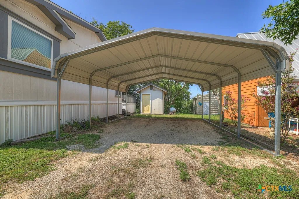 Building Photo - 238 Global Dr