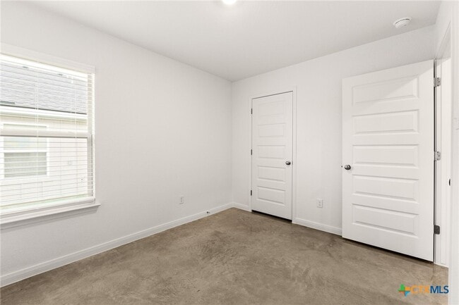 Building Photo - 912 Cherry Laurel Ln