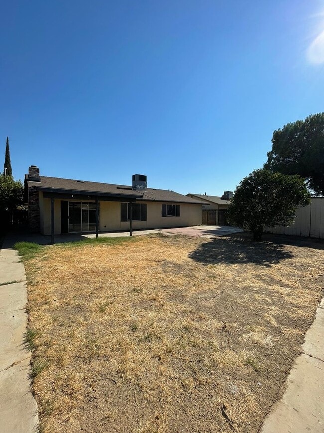 Building Photo - Move-In Ready 4 Bedroom Home!