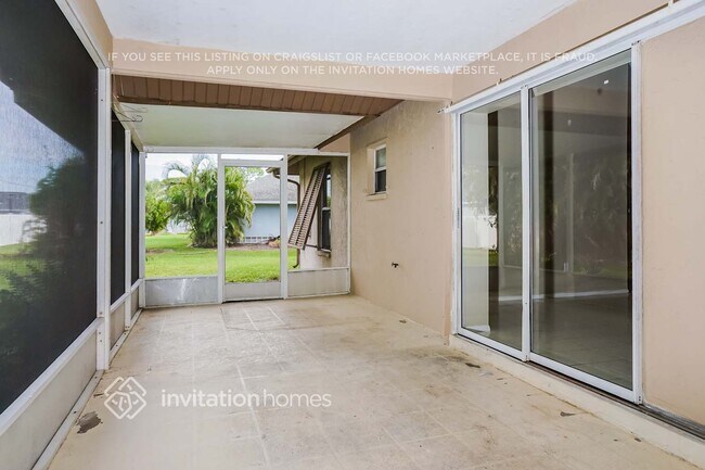 Building Photo - 756 Leeward Rd