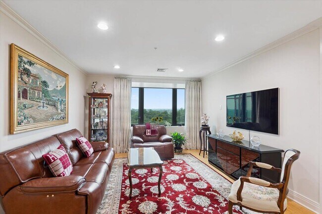 Building Photo - 701 Ridge Hill Boulevard