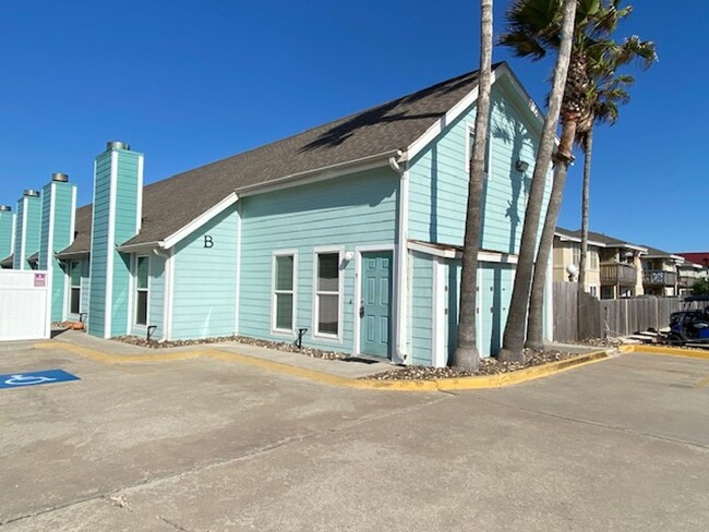 Building Photo - LEEWARD COVE CONDOMINIUMS, UNIT B9