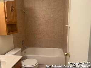 Building Photo - 803 Meadow Dale