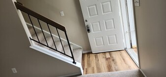 Building Photo - 5842 Holly Hock Pl