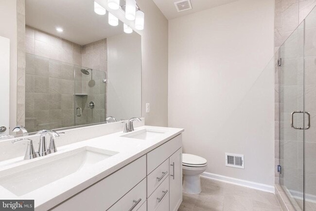 Building Photo - 297 Freshet Ln