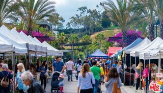 Building Photo - 6020 S Seabluff Dr