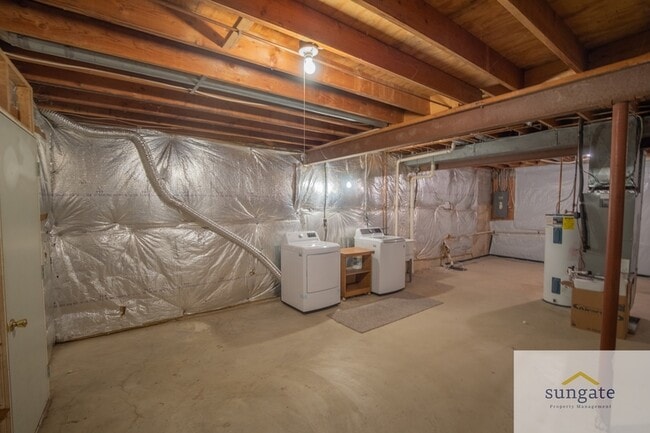 Building Photo - 21 Robin Ridge Ct