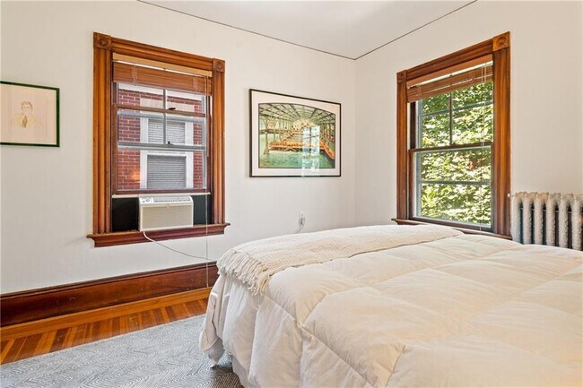 Building Photo - 14 Greenough Pl