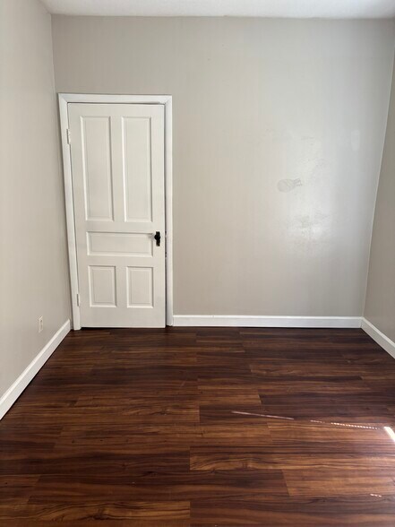 Bedroom Two 2/2 - 119 Moull St