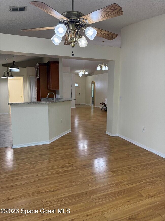 Building Photo - 1178 White Oak Cir