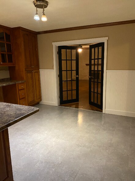 Building Photo - 3336 Hilham Rd