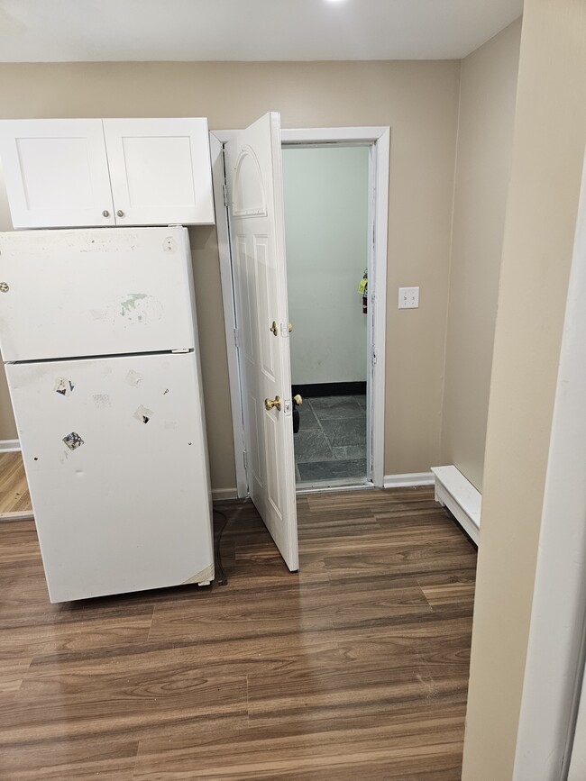 Building Photo - 17 Prospect St