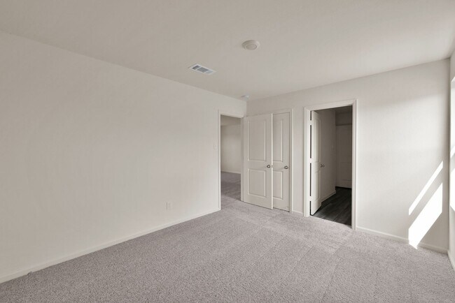 Building Photo - For Lease | 5 Bed, 4 Bath | 2,784 Sq Ft | Chapel Run Community |