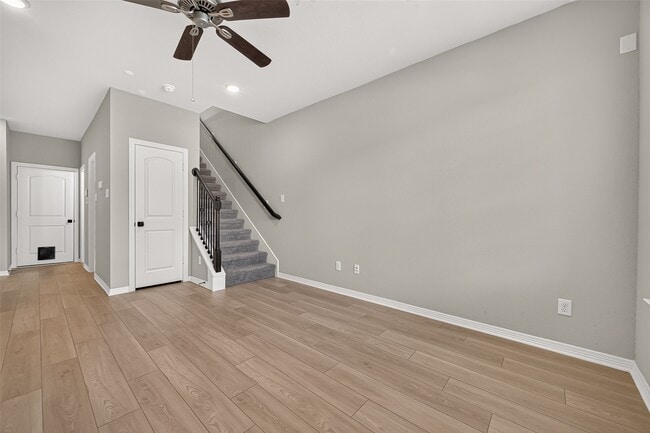 Building Photo - 8033 Scanlan Trl